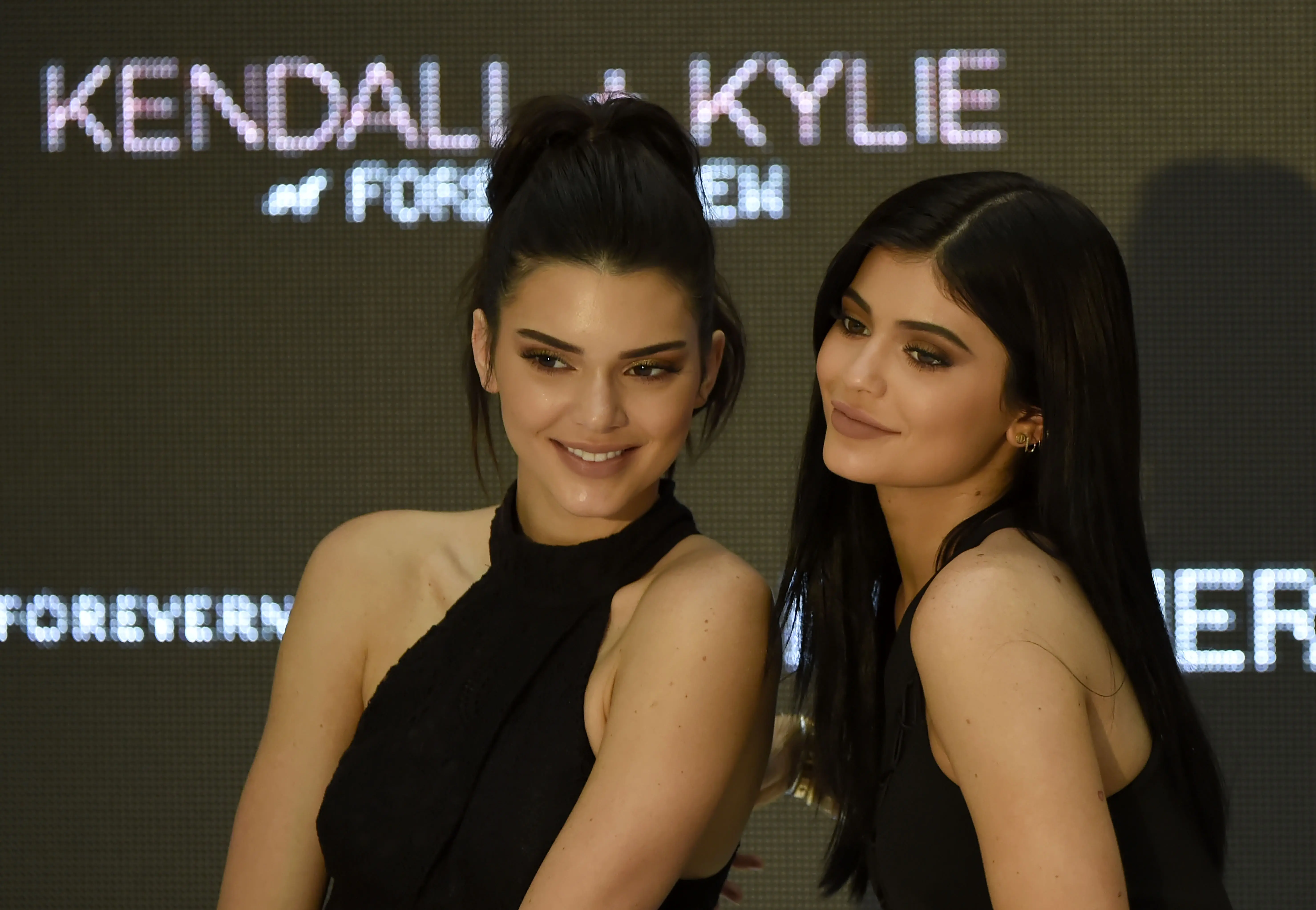Melihat bukti eratnya persaudaraan Kylie Jenner dan Kendall Jenner. (AFP/Bintang.com)