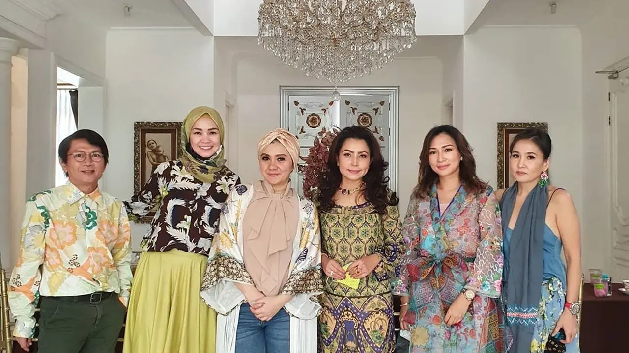 7 Momen Mayangsari Gelar Jamuan Bareng Geng Sosialita di Masa New Normal