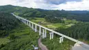 Foto yang diabadikan pada 29 Juli 2020 ini memperlihatkan lokasi pembangunan Jalur Kereta China-Laos di Laos utara. (Xinhua/Pan Longzhu)