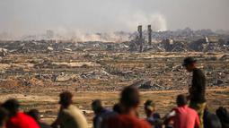 Sejumlah kendaraan militer Israel juga telah ditarik dari beberapa area di kota Khan Younis, Gaza bagian selatan. (Eyad BABA/AFP)