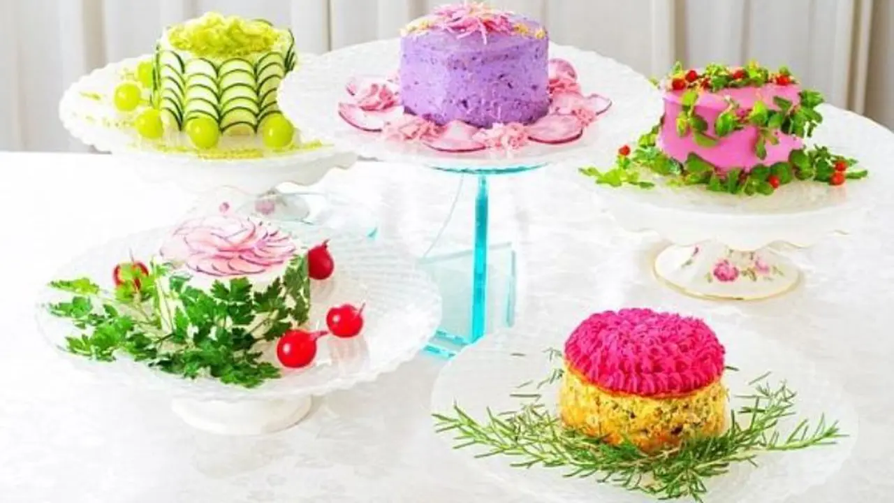 Salad berbalut kue