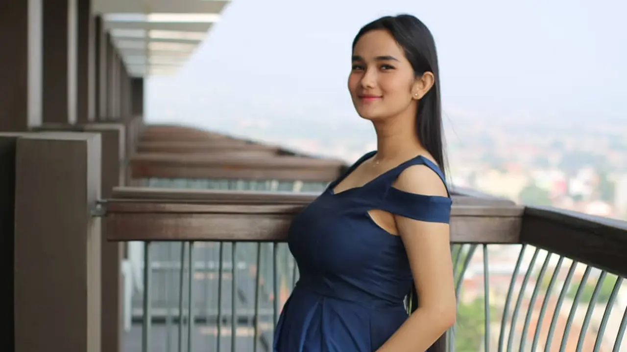 7 Gaya Baby Bump Faby Marcelia Pemeran Cucu dalam Sinetron Dunia Terbalik
