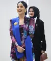 Kebaya tersebut dilengkapi dengan selendang warna biru muda yang menambah impresi anggun.  [@agusyudhoyono].