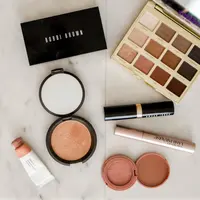 Meningkatnya permintaan produk kosmetik, rentan akan oknum-oknum penjual produk palsu. (Foto: Unsplash/Element5 Digital)