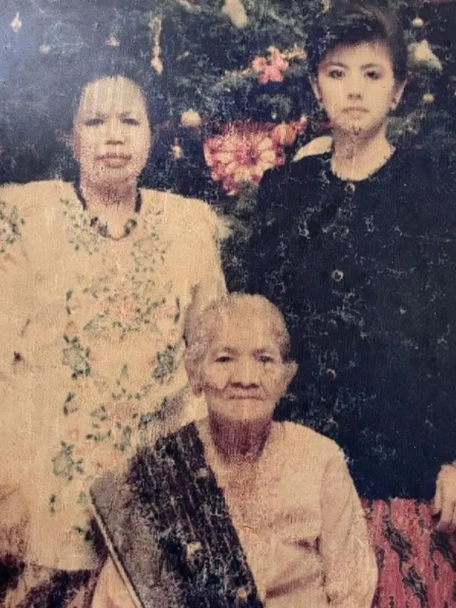 6 Potret Lawas Desiree Tarigan Ibunda Bams Eks Samsons, Gayanya Curi Perhatian