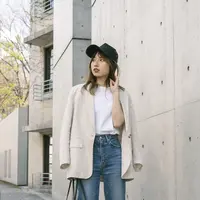 Ilustrasi perempuan cantik dengan penampilan fashionable | copyright freepik.com