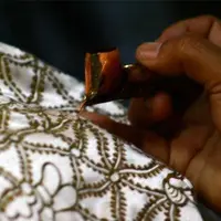 Menyambut Hari Batik Nasional, 2 Oktober, perwakilan Indonesia di kota Perth mengadakan Festival Batik Indonesia di KJRI Perth.