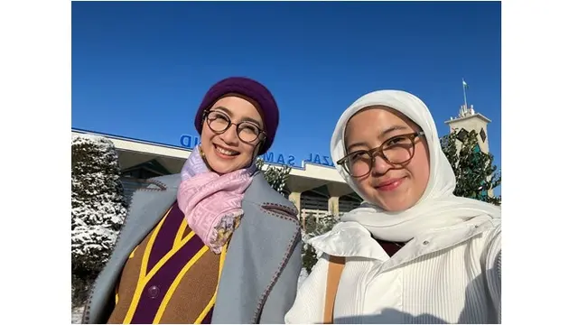 6 Potret Desy Ratnasari Liburan Bareng Anak di Uzbekistan, Kompak Banget