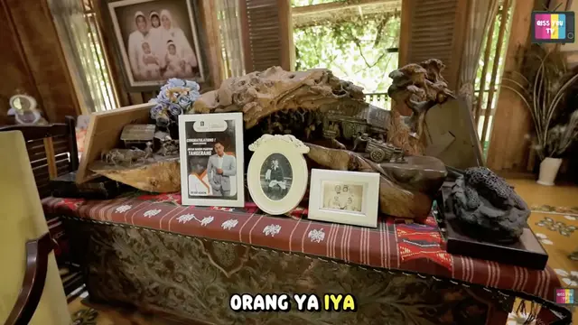 Potret Ruang Tamu Rumah Irfan Hakim