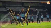 Gelandang serang Timnas Indonesia Raphael Maitimo masuk dalam skuad yang dipersiapkan pelatih Jacksen F Tiago untuk berlaga lawan Kirgizstan  (Liputan6.com/Helmi Fithriansyah)