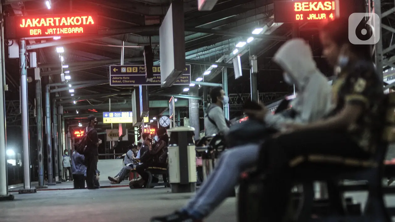 Pembatasan Jam Operasional KRL Selama PSBB Ketat Jakarta