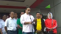 Gubernur DKI Anies Baswedan saat berada di TTIC, Jakarta Selatan, Minggu (9/2/2020). (Merdeka.com)