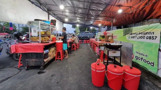 Nasi Uduk Ayam Goreng Kampung Melayu