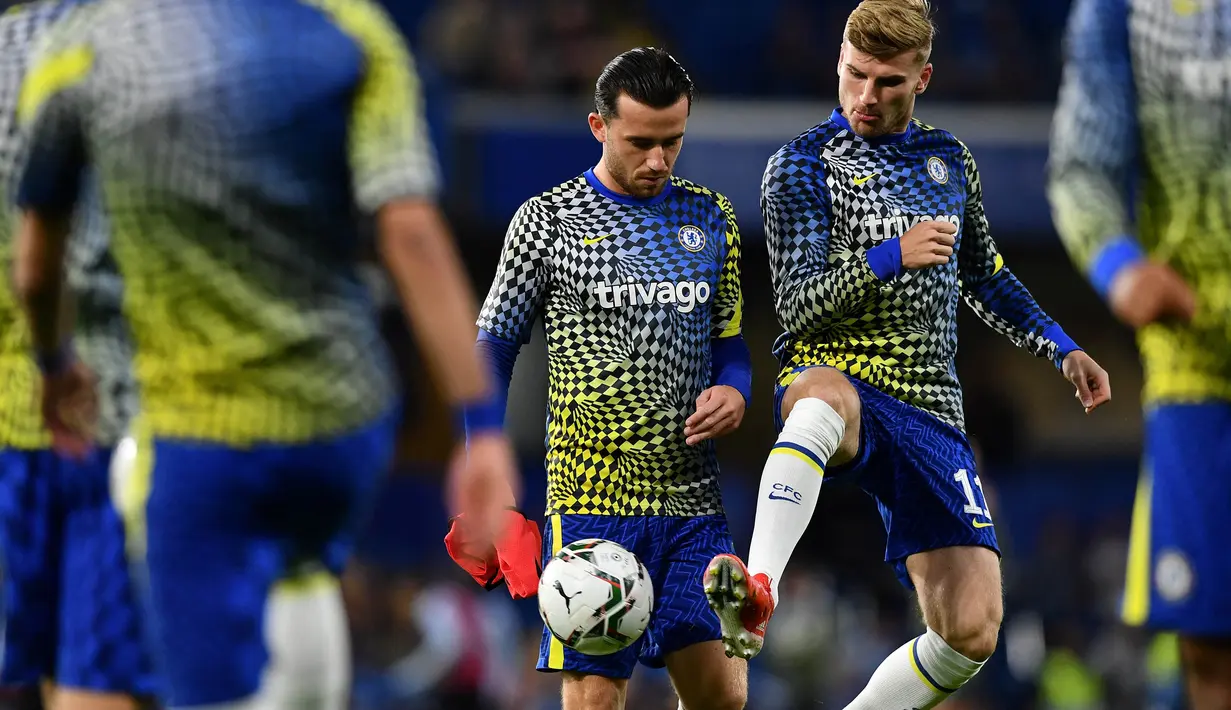 Ben Chilwell harus banyak duduk dibangku cadangan semenjak kedatangan Thomas Tuchel ke Chelsea. Hingga pekan keenam Liga Inggris 2021/2022, dia belum pernah dimainkan sama sekali oleh mantan pelatih PSG tersebut. (AFP/Ben Stansall)