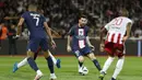 Kylian Mbappe dan Lionel Messi menjadi bintang kemenangan PSG. Mbappe memborong dua gol dan satu assist, sementara Messi menyumbang satu gol dan dua assist. (AFP/Pascal Pochard-Casabianca)