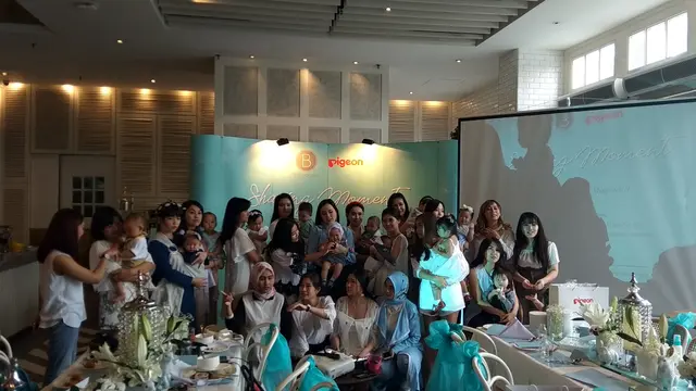 Mom's Gathering Babyologist