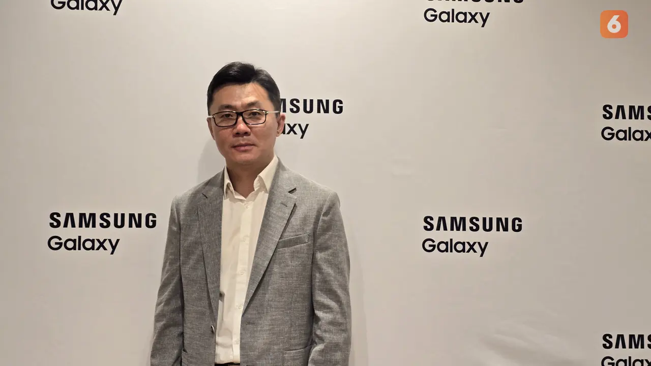 EVP & Head of Smartphone S/W Engineer Group MX Jisun Park