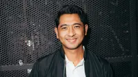 Arya Saloka Deg-degan Jadi Tukang Rukiah di Film Terbaru