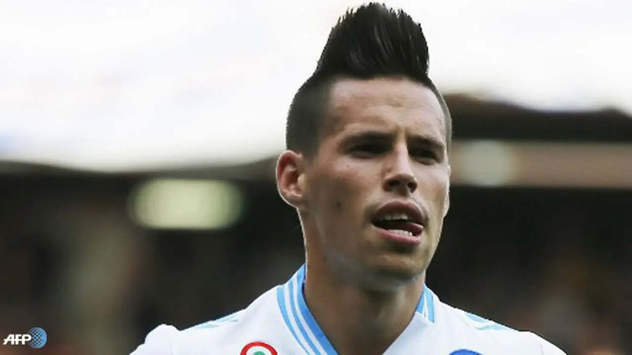 marek-hamsik-lawan-130226a