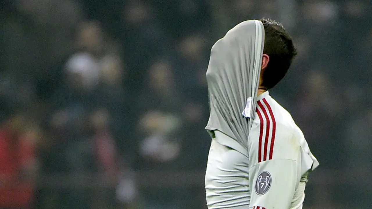 Donnarumma Kiper Remaja AC Milan Takluk di Menit Terakhir