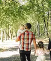 Rahasia aman wisata alam pertama bareng anak. [Dok/Pexels.com/Nataliya Vaitkevich].