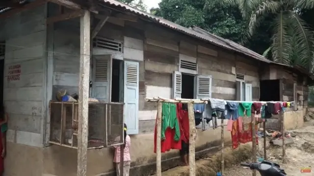 Ucok Baba dan kediamannya yang berubah (Youtube/Ucok Baba Official)