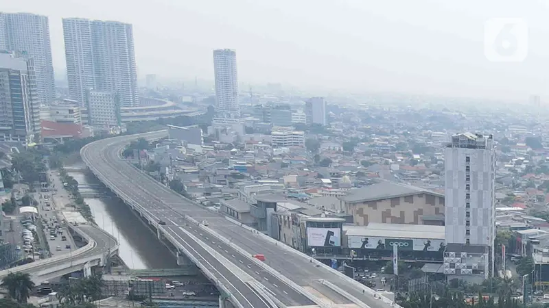 Memantau Progres Pembangunan Tol Becakayu Seksi 2A