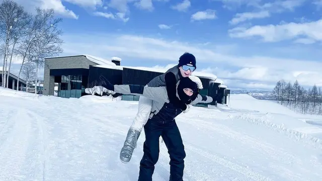 Syahrini dan Reino Barack. (Foto: Instagram @princessyahrini)