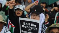 Unjuk rasa tersebut sebagai bentuk kecaman rakyat Indonesia terhadap serangan Israel ke Palestina yang tidak kunjung usai. (merdeka.com/Arie Basuki)