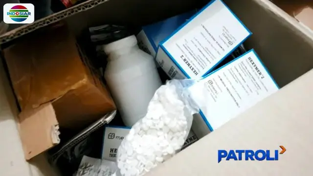 Petugas langsung membawa barang bukti narkoba ke Mapolsek Kembangan untuk dihitung jumlah dan jenis narkobanya.