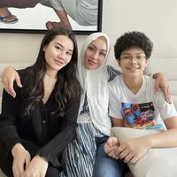 Tampilan Angelina Sondakh Saat Bertemu Aaliyah dan Keanu Massaid /dok. Instagram  Aaliyah Massaid