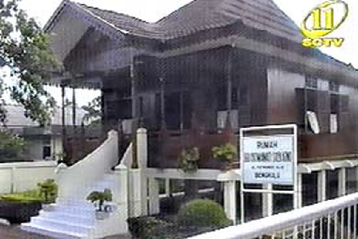 150901aFATMAWATI2.jpg