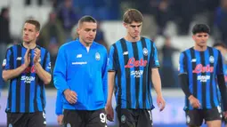 Di momen krusial ini, kiper Lazio Edoardo Motta tampil sebagai pahlawan. Ia melakukan empat penyelamatan beruntun dalam adu penalti, menggagalkan eksekusi Nuno Tavares, Gianluca Scamacca, Mario Pasalic, dan Charles De Ketelaere. (Spada/LaPresse via AP)