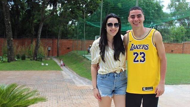 Alexia Notto bersama Miguel Almiron