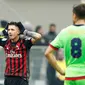 Gianluca Lapadula mencetak gol kemenangan AC Milan atas Crotone. (Reuters)