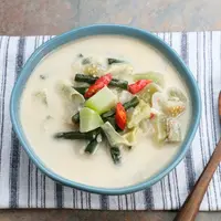 Ilustrasi lodeh tahu dan kacang panjang/copyrightshutterstock/tyasindayanti