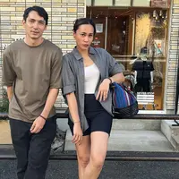 Inong Ayu, istri Abimana Aryasatya umumkan hamil anak ke-5. (sumber: Instagram/inong_ayu)
