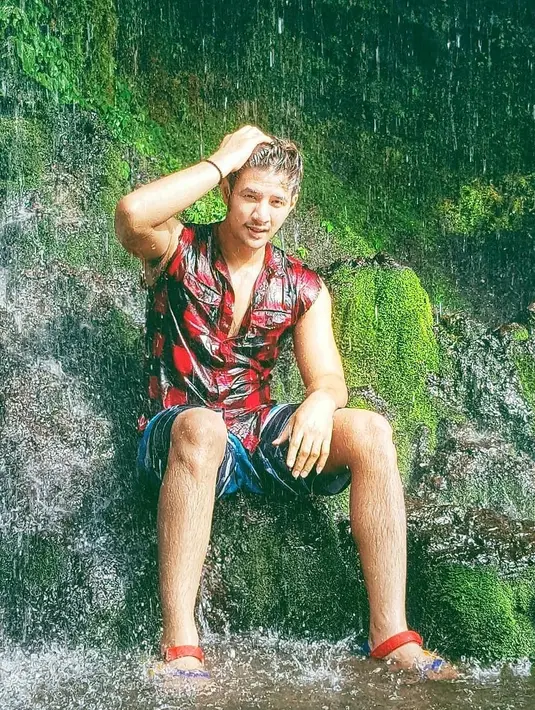 Banyak warganet yang beranggapan jika bentuk badan Ammar Zoni terlihat lebih gemuk. Selain itu, wajahnya juga tampak lebih segar. (Foto: instagram.com/ammarzoni)