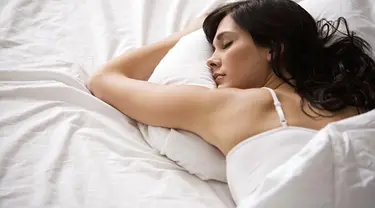 Tak hanya melepaskan lelah, tidur merupakan waktu terbaik untuk memperbaiki sistem di dalam tubuh. Oleh karena itu, kenyamanan saat tidur menjadi faktor penting untuk memastikan tubuh bisa lebih segar saat bangun di pagi hari. 