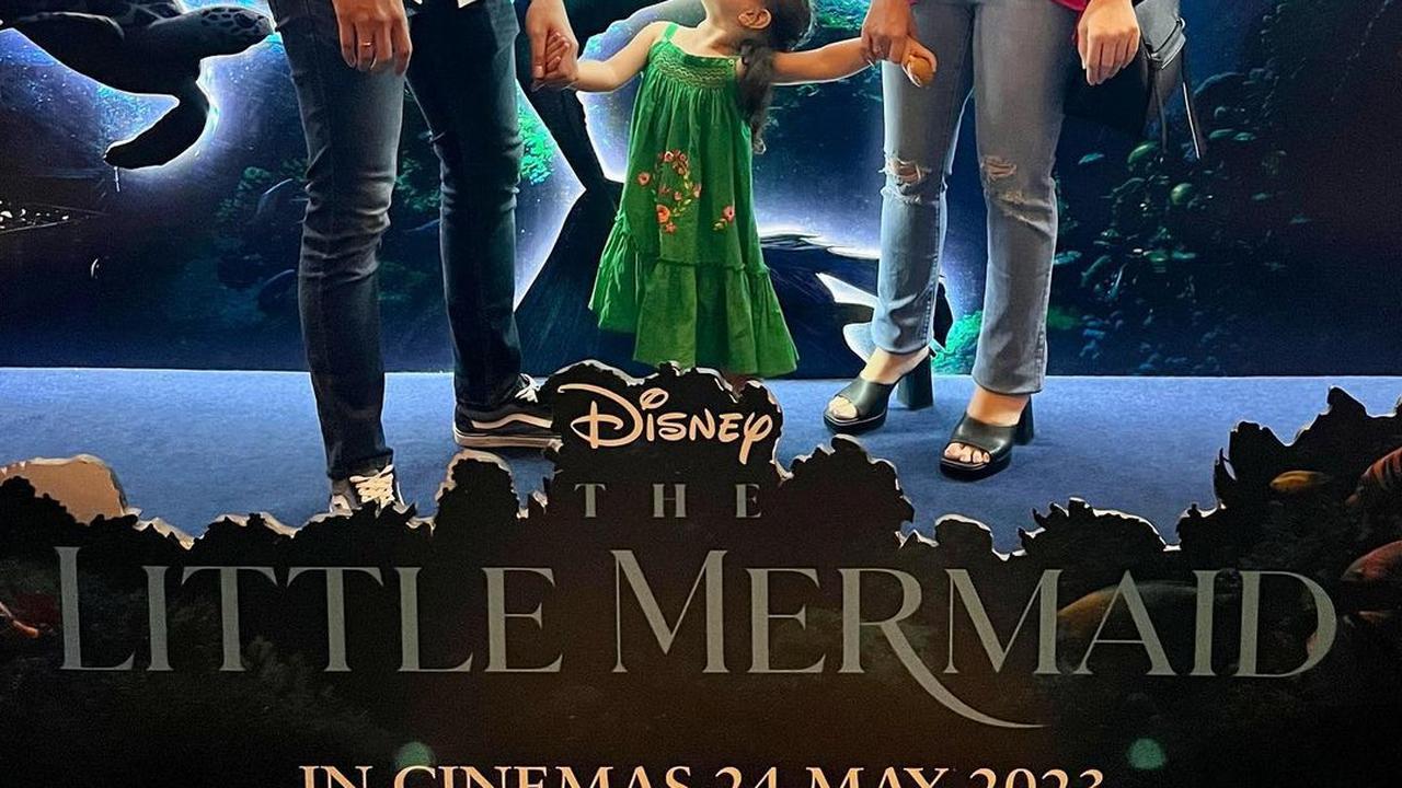 6 Potret Asmirandah Ajak Anak Nonton The Little Mermaid, Bertemu Jessica Mila