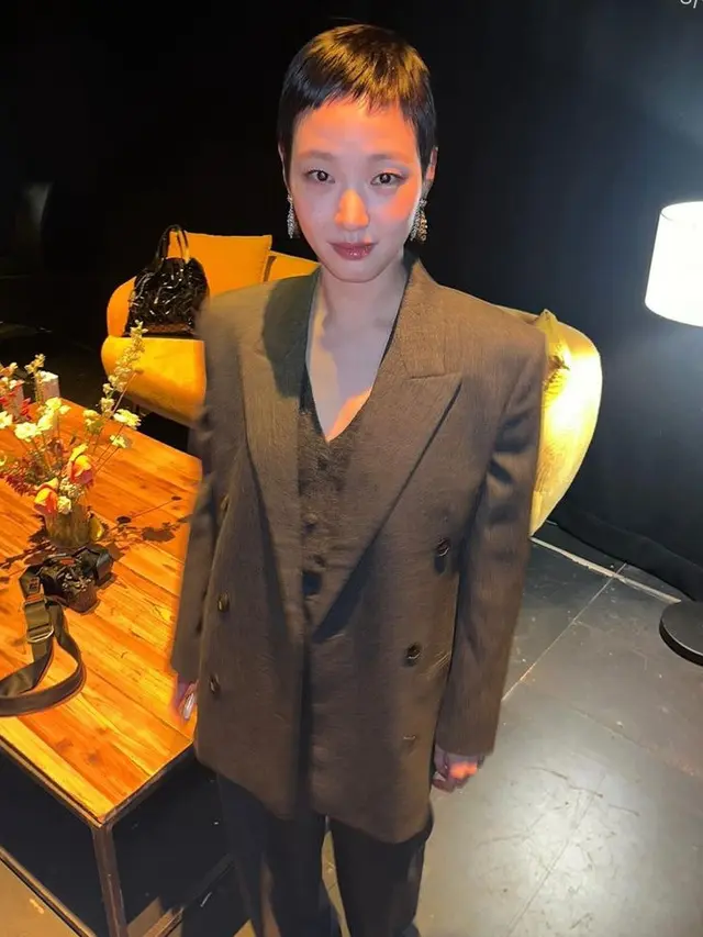 Gaya Kim Go Eun Selama Toronto International Film Festival. [@ggonekim]