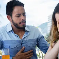 Ini hal yang jadi hobi cewek tapi malah bisa bikin gebetan ilfeel. (Via: The List)