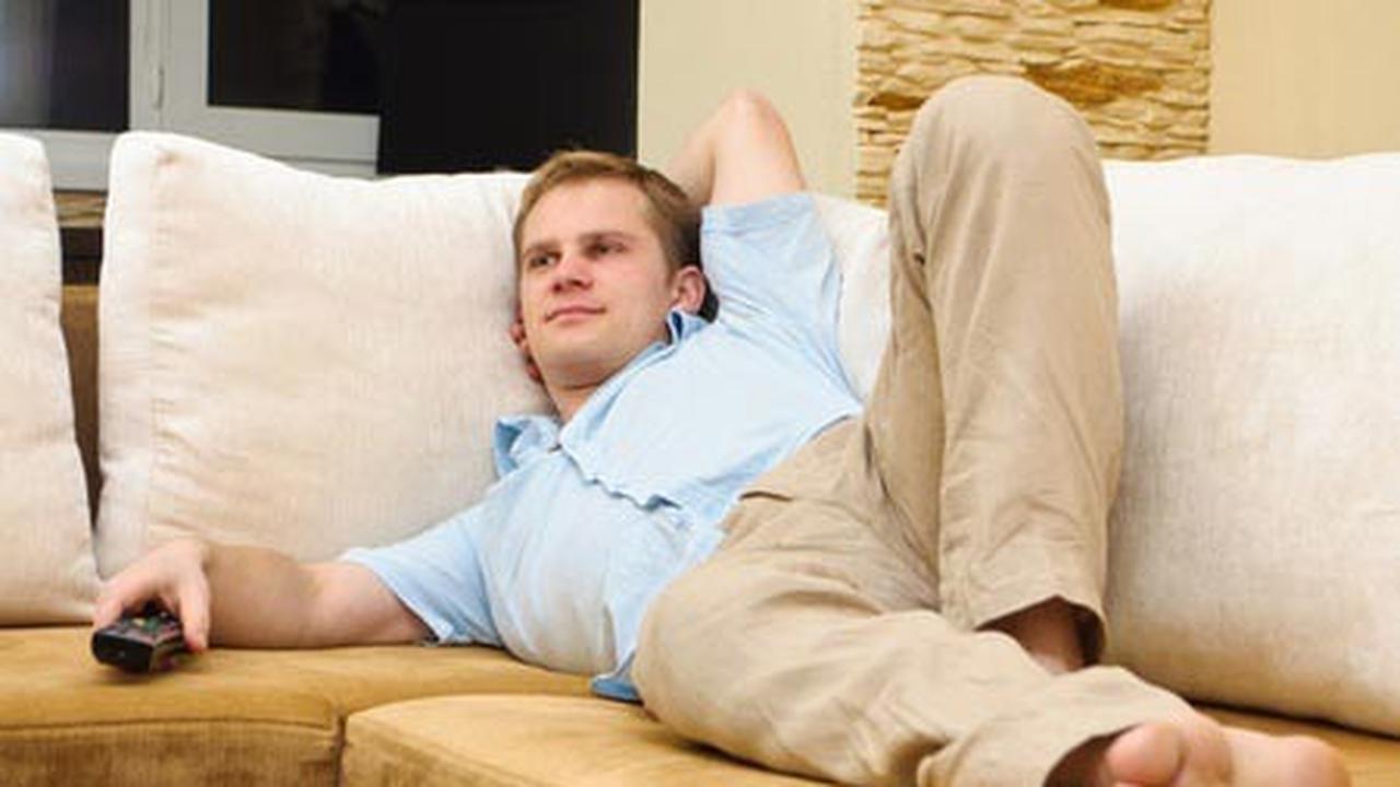 Terlalu Lama Nonton TV Bisa Picu Kolesterol