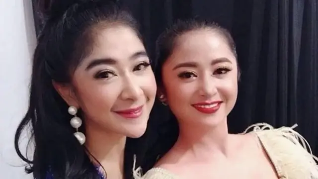 5 Potret Keakraban Dewi Persik dan Uut Permatasari, Dekat Sejak Dulu