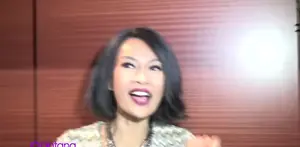 Sudah sekitar enam bulan, Endhita sibuk merintis bisnis kue onlinenya. Asyik mencoba menu-menu baru. Oncy sepenuhnya mendukung kegiatan istrinya tersebut.