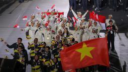 Kontingen Indonesia berdefile dalam penutupan SEA Games 2025 yang berlangsung di Rajamangala Stadium, Bangkok, Sabtu (20/12/2025) malam WIB.