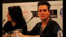 Kelompok musik Avenged Sevenfold (A7X) melakukan sesi jumpa pers jelang konser Asia Tour 2015 di Jakarta, Sabtu (17/1/2015). Avenged Sevenfold dijadwalkan beraksi di Parkir Timur Senayan, Jakarta, 18 Januari mendatang. (Liputan6.com/Faisal R Syam)