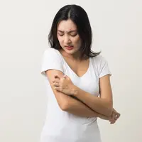 Ilustrasi&nbsp;Jerawat di Lengan. Credit via Shutterstock.com