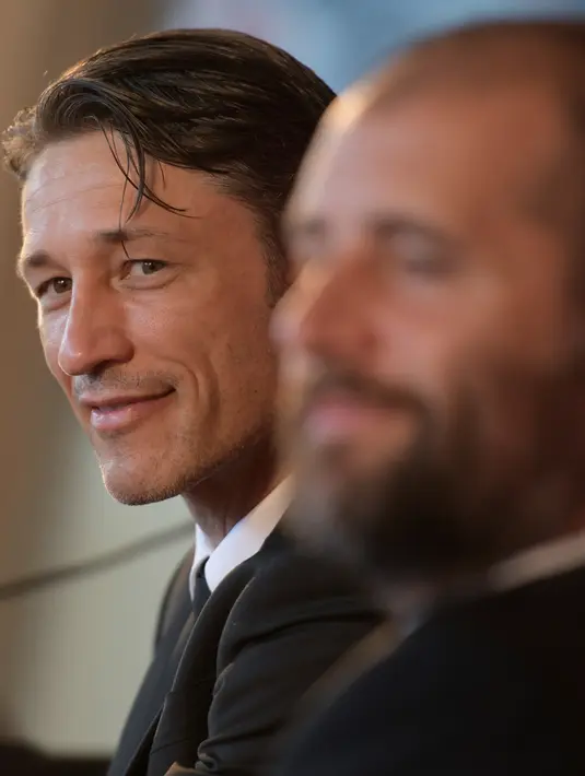 Pelatih baru AS Monaco, Niko Kovac saat konferensi pers selama presentasi resminya di Monako (21/7/2020). Mantan pelatih Bayern Munchen ini resmi menjadi milik Monaco dan mendapatkan kontrak tiga tahun dengan opsi perpanjangan satu tahun. (AFP Photo/Yann Coatsaliou)