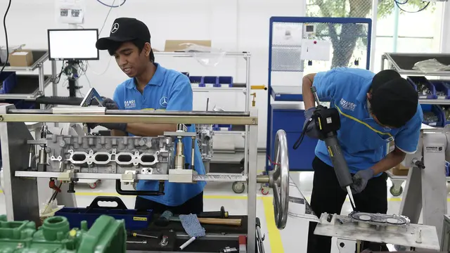 Mengintip Pabrik Mercedes Benz di Wanaherang Bogor